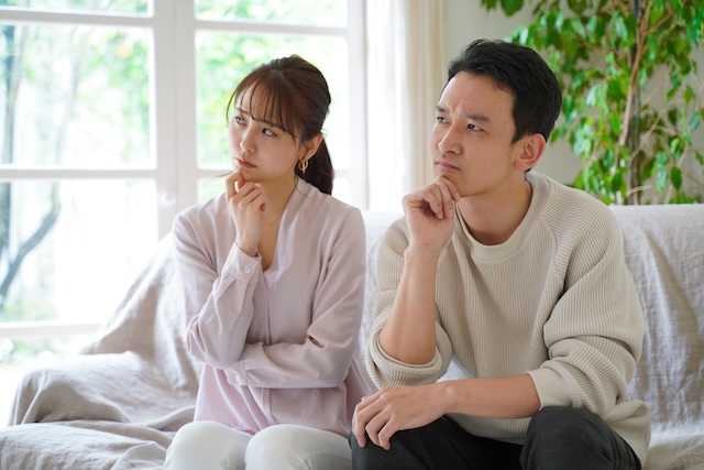考えている夫婦